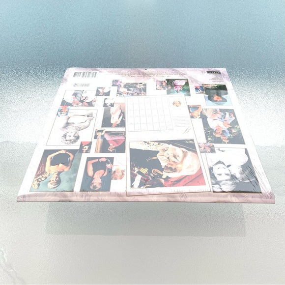 Princess Diana 1998 Commemorative Calendar - Picture 4 of 6